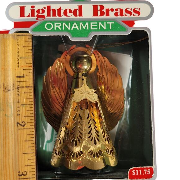 Vintage Hallmark Keepsake Magic Lighted Brass Angel Ornament Heavenly Glow 1988 - Picture 3 of 8